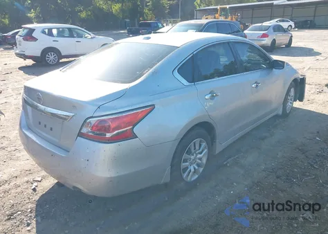 2015 Nissan Altima 2.5 S z USA, uszkodzony, nr VIN 1N4AL3AP9FC444466